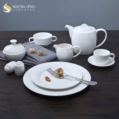 High Quality Vajilla China De Porcelana Blanca Staircase Lines Design Hotel Restaurant Wedding Dinnerware Set